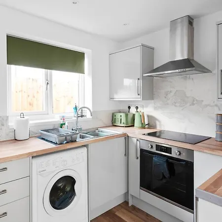 Well Coach House By Cliftonvalley