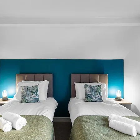 Well Coach House By Cliftonvalley *